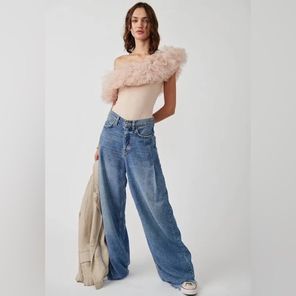 Tulle Ruffle Trim Bodysuit - Picture 7 of 10